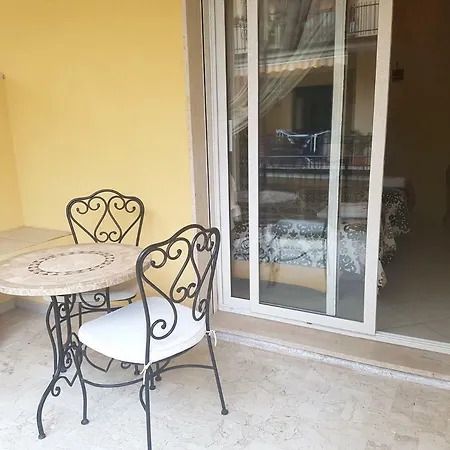 Torre Dei Saraceni 마리나디지오이사이오니카