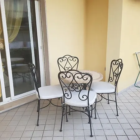 Torre Dei Saraceni Bed & Breakfast