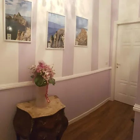 Bed & Breakfast Torre Dei Saraceni 3*