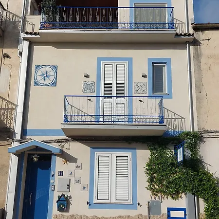 Torre Dei Saraceni Bed & Breakfast