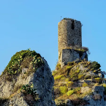 Torre Dei Saraceni
