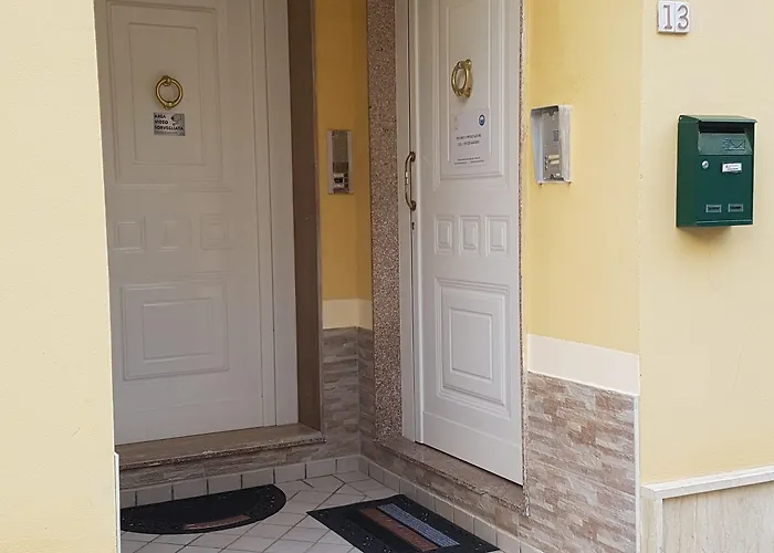 Alojamento de Acomodação e Pequeno-almoço Torre Dei Saraceni