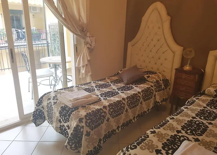 Alojamento de Acomodação e Pequeno-almoço Torre Dei Saraceni 3*