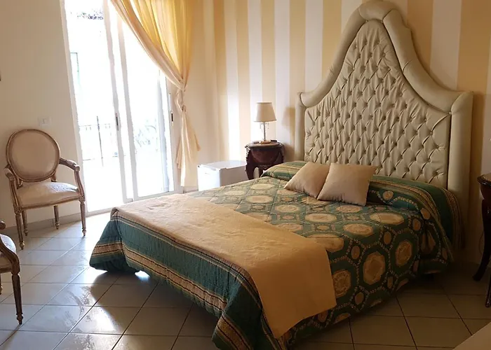 Torre Dei Saraceni Alojamento de Acomodação e Pequeno-almoço 3*